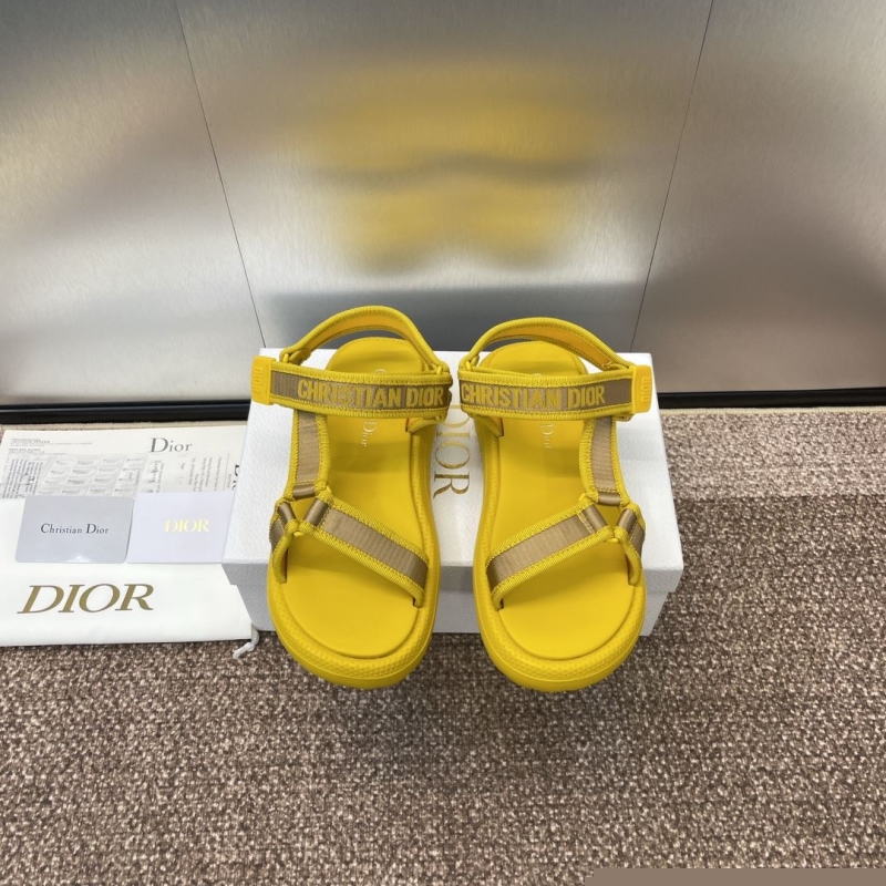 ch**an D*or sandals
